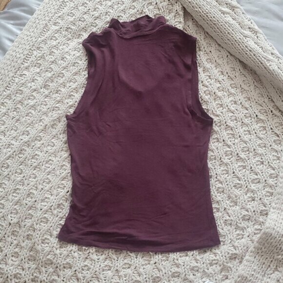 GARAGE Ring Neck Cutout Burgundy Sleeveless top - Picture 6 of 7